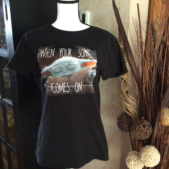 Star Wars The Mandalorian Child  T-Shirt Sz XXL - Picture 1 of 5